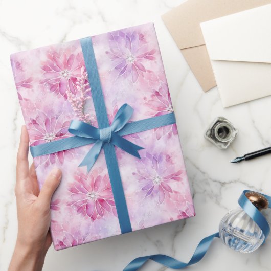 赤面ガーリーピンクシックラベンダーフローラ誕生日 ラッピングペーパー (ギフト)