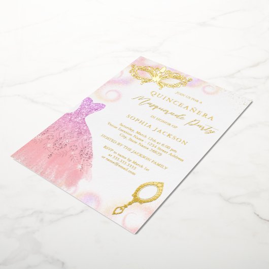 赤面パープルマスカレードパーティードレスキンセアニェラ 箔招待状 (回転した状態)