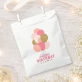 赤面ピンクおよびフェイク金ゴールドバルーンハッピーバースデー フェイバーバッグ (クリップ留めされた状態)