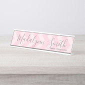 赤面ピンクとグレーのシボロンパターンとビッグネーム デスクネームプレート (正面)