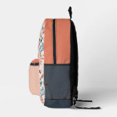 赤面ピンクとネイビーブルーモダンフローラモノグラム プリントバックパック (右)