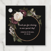 赤面ピンクとブルゴーニュのフローラオン結婚ブラック フェイバータグ (正面)