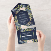 赤面ピンクと埃っぽいネイビーブルーフローラ オールインワン招待状 (貼ってはがせる)