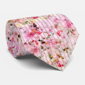 赤面ピンクのサンゴの水色のフローラストライプ ネクタイ (ロール)