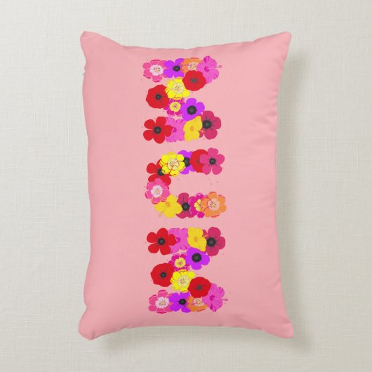 赤面ピンクのフローラムームタイポグラフィ枕 アクセントクッション (正面(垂直))