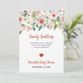 赤面ピンクのフローラ家族の伝統ベビーシャワー 案内状 (スタンド正面)