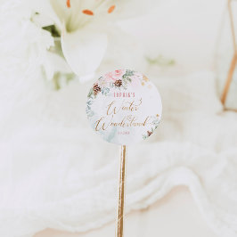 赤面ピンクの冬ワンダーランドの女の子の誕生日 ラウンドシール