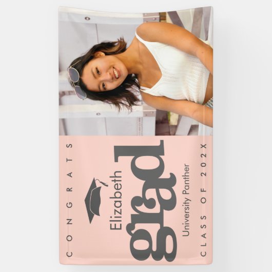 赤面ピンクの卒業写真のグレーのはっきりしたキャップ 横断幕 (縦)