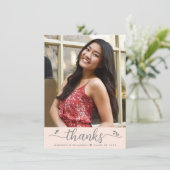 赤面ピンクの卒業写真モダンのハート サンキューカード (スタンド正面)