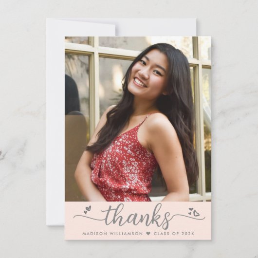 赤面ピンクの卒業写真モダンのハート サンキューカード (正面)