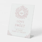 赤面ピンクの手描き葉モノグラム結婚の甘さ 台座サイン (正面)