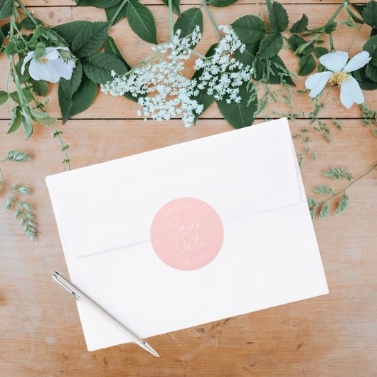 赤面ピンクの様式化された結婚式の日付を保存 ラウンドシール