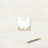 赤面ピンクの水色の花の机から ポストイット (デスク上)