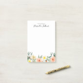 赤面ピンクの水色 ポストイット (デスク上)