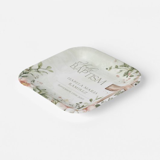 赤面ピンクの花の木製クロスバプティスグリーン ペーパープレート (傾斜あり)