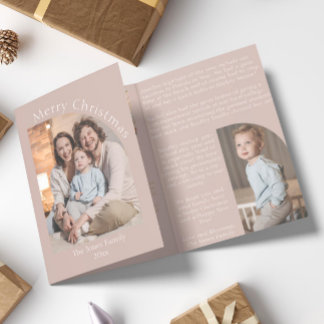 赤面ピンクのArch Year in Review Family Update 三つ折りクリスマスカード