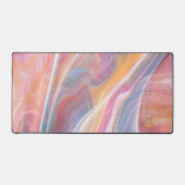 赤面ピンクイエローパープルブルーマーブルモノグラムを追加 デスクマット (正面)