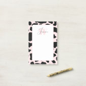 赤面ピンクカウウプリントガーリーキュイフェミニンートモノグラム ポストイット (デスク上)