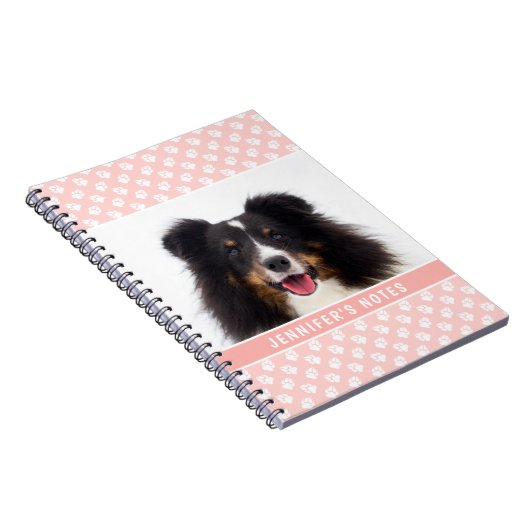 赤面ピンクカスタムのペットフォトと白い足と文字 ノートブック (右側)