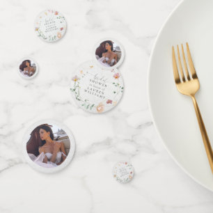 赤面ピンクガーデンフラワーズリースブライダルシャワー コンフェッティ