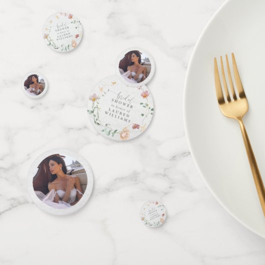 赤面ピンクガーデンフラワーズリースブライダルシャワー コンフェッティ (グループ)