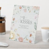 赤面ピンクガーデン花シャワーいくつキス 台座サイン (インサイチュ)