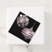 赤面ピンククリスマスダマスクとハーレクイン フェイバータグ (インサイチュ)