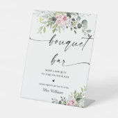 赤面ピンクグリーンブライダルシャワーブーケバー標識 台座サイン (正面)