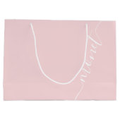 赤面ピンクシンプルのスクリプト名Bridesmaid ラージペーパーバッグ (裏面)