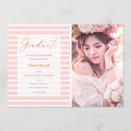 赤面ピンクストライプのモダン卒業写真 案内状