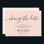 赤面ピンクタイポグラフィ日付の結婚変更 セーブザデート<br><div class="desc">Scriptスタイリッシュのモダン日付の変更Save the Dateデザイン。</div>