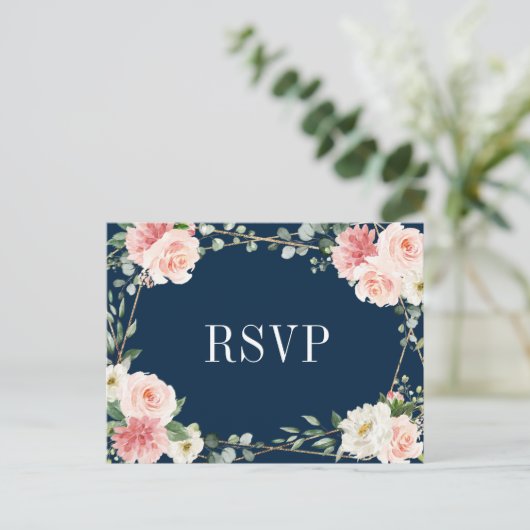 赤面ピンクネイビー幾何学植物結婚式RSVP ポストカード (スタンド正面)