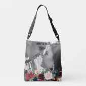 赤面ピンクバーエレガントガンディフローラミスター&ミセス写真 クロスボディバッグ (裏面)