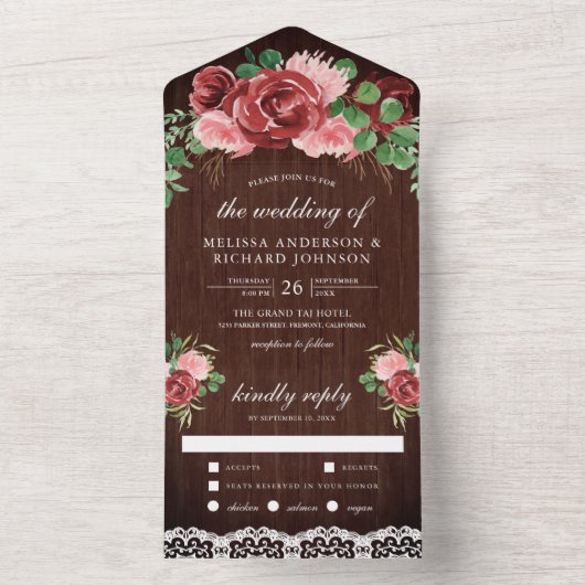 赤面ピンクバーガンディフローラレースバーンウッド結婚ズ オールインワン招待状 (内側)