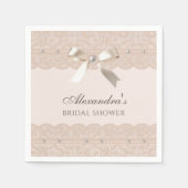 赤面ピンクパールズサテンボウレースブライダルシャワー スタンダードカクテルナプキン (正面)