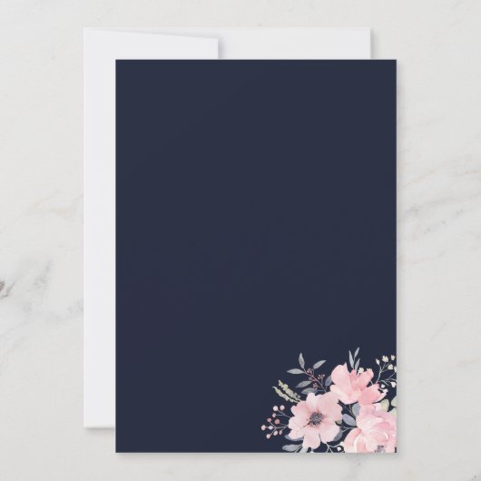 赤面ピンクフローラオンネイビーブライダルシャワー 招待状 (裏面)