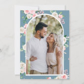 赤面ピンクフローラダスティブルーフォトブライダルシャワー 招待状 (裏面)