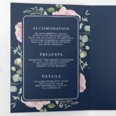 赤面ピンクフローラユーカリプトゥスネイビーブルー結婚ズ 三つ折り招待状 (内部最初)