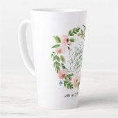 赤面ピンクフローラリース感謝していユー先生ギフト カフェラテマグ (左アングル)