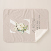 赤面ピンクフローラレターKベビースクリプト誕生統計 シェルパブランケット (正面(横))