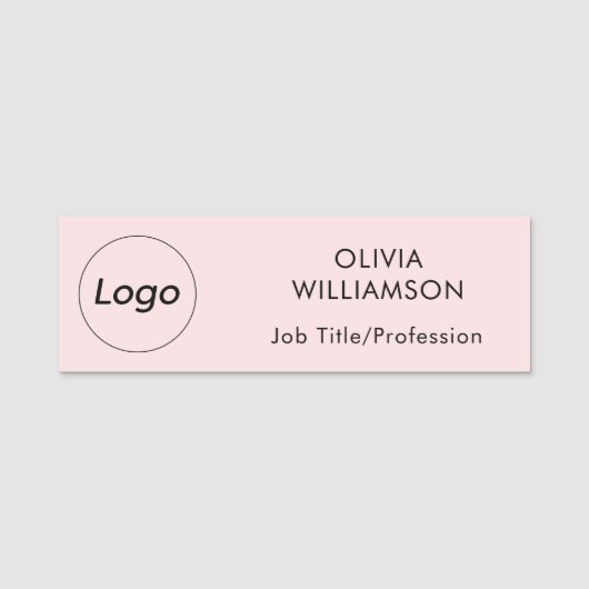 赤面ピンクプロフェッショナル事業会社のロゴ 名札 (正面)