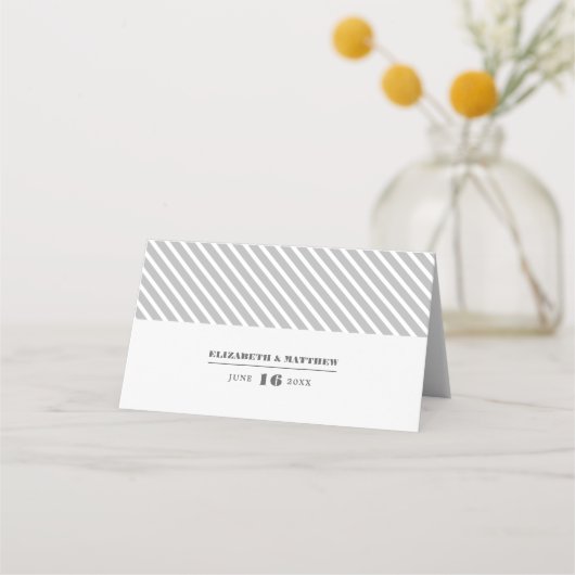 赤面ピンクペオニー |グレーストライプの結婚 プレイスカード (裏面)