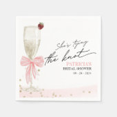 赤面ピンクボウ結び目ブライダルシャワー スタンダードカクテルナプキン (正面)