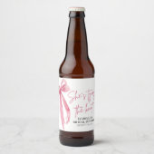 赤面ピンクボウ結び目ブライダルシャワー ビールラベル (正面)