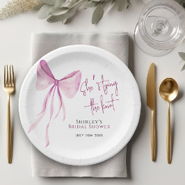 赤面ピンクボウ結び目ブライダルシャワー ペーパープレート