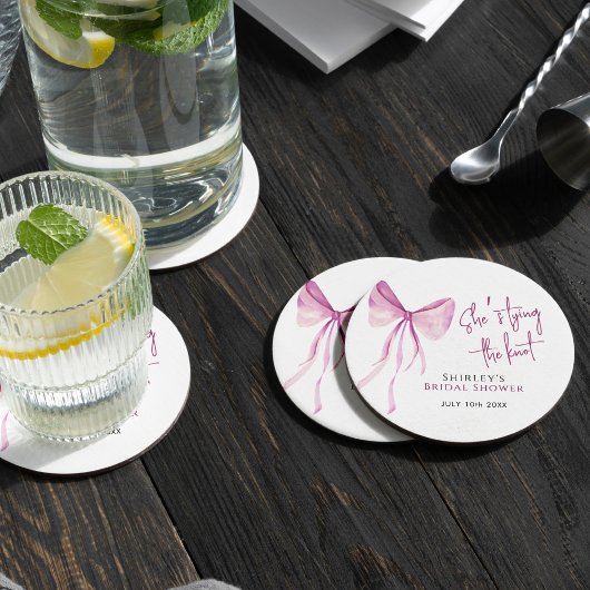 赤面ピンクボウ結び目ブライダルシャワー ラウンドペーパーコースター