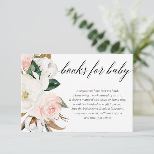 赤面ピンクマグノリア女の子の赤ちゃんシャワーブックリクエスト エンクロージャーカード (スタンド正面)