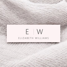 赤面ピンクミニマルエレガントリストモノグラム名