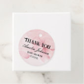 赤面ピンクリボンコケットガールベビーシャワー フェイバータグ (インサイチュ)