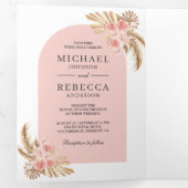 赤面ピンクローズボーホパンパスアーチQRコード結婚ズ 三つ折り招待状 (内部最初)